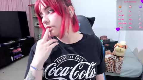 Geek Nicole    im Neeko UwU online show from September 2025 12:31:02 PM