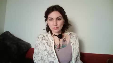 nefertiti_queen online show from January 2026 09:35:02 PM