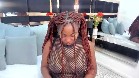 nefferetcharlotte online show from January 2026 10:45:01 PM