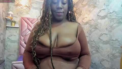 Nefer  online show from September 2025 04:29:02 PM
