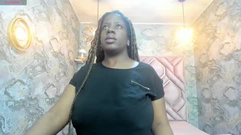 Nefer  online show from October 2025 04:40:01 PM