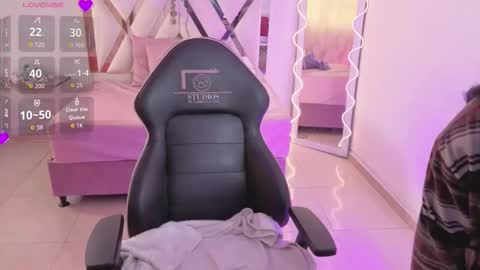 Snapshot of neftis_tay chatting on February 2026 07:04:01 PM NEFTIS online show from February 2026 07:04:01 PM