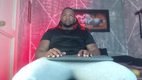 negritomeloso_k18 online show from December 2025 02:03:01 PM