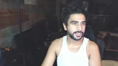 Snapshot of neilsing chatting on November 2025 06:35:02 AM neil online show from November 2025 06:35:02 AM