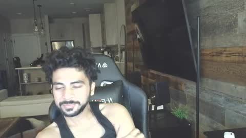 Snapshot of neilsing chatting on April 2026 08:18:02 AM neil online show from April 2026 08:18:02 AM