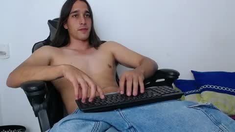 Snapshot of neitan___ chatting on June 2026 10:19:02 PM neitan___ online show from June 2026 10:19:02 PM
