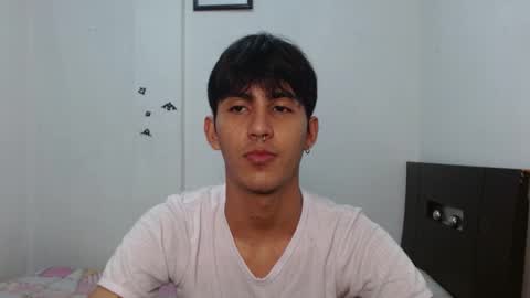 Snapshot of neithanzyn chatting on December 2024 07:40:02 PM Neithanzyn online show from December 2024 07:40:02 PM