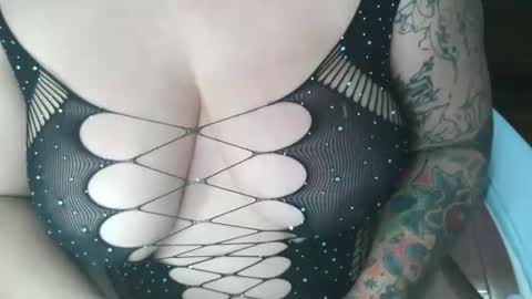 Snapshot of nekokittenz chatting on September 2025 10:57:02 PM NekoKittenz online show from September 2025 10:57:02 PM