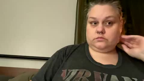 Snapshot of nellatlas chatting on December 2024 12:19:01 AM Nellie Atlas online show from December 2024 12:19:01 AM