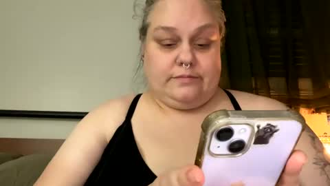 Snapshot of nellatlas chatting on March 2025 04:15:02 AM Nellie Atlas online show from March 2025 04:15:02 AM