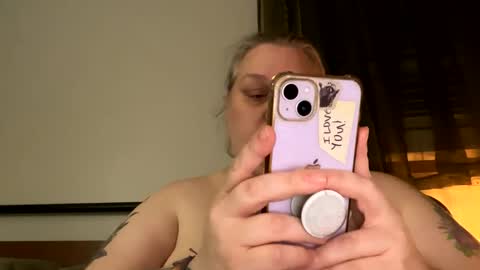 Snapshot of nellatlas chatting on November 2025 01:38:01 AM Nellie Atlas online show from November 2025 01:38:01 AM