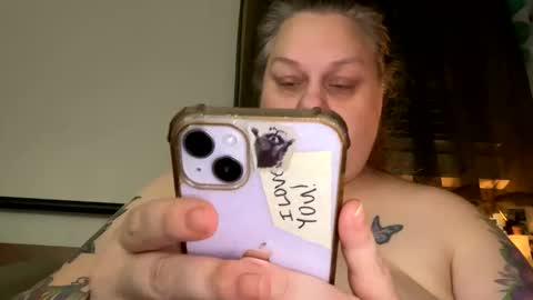 Snapshot of nellatlas chatting on November 2025 12:27:01 AM Nellie Atlas online show from November 2025 12:27:01 AM