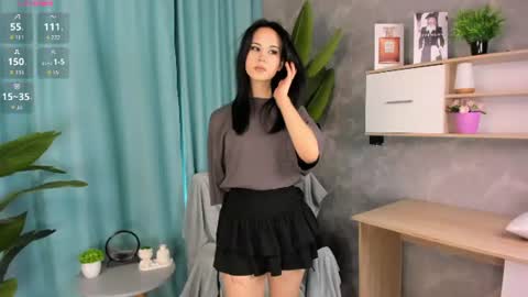 Snapshot of nelliefoster chatting on June 2026 12:35:01 PM Alisa online show from June 2026 12:35:01 PM