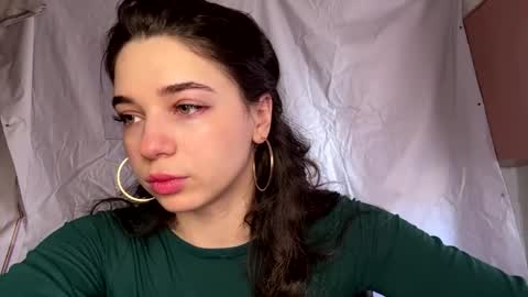 Angelihee online show from April 2026 10:15:01 AM