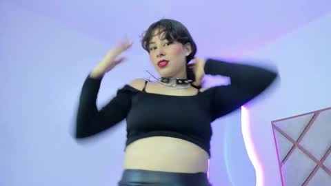 nenaarisk online show from February 2026 01:26:01 PM