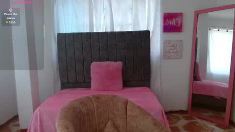 Dayis online show from October 2025 08:05:02 PM