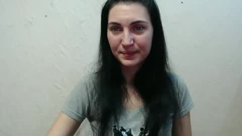 Nensy online show from January 2025 04:43:02 PM