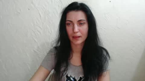 Nensy online show from February 2025 09:59:01 PM