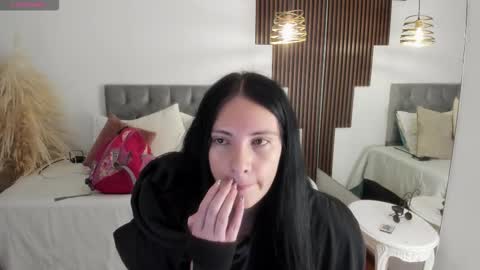 Snapshot of neo_sarah_ chatting on February 2026 02:26:01 AM Sarah online show from February 2026 02:26:01 AM