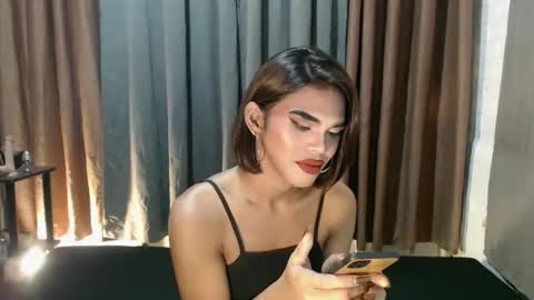 neomi online show from February 2026 05:08:01 PM