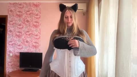 Snapshot of neomimaddern chatting on April 2026 01:26:01 PM neomimaddern online show from April 2026 01:26:01 PM
