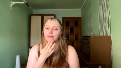 Snapshot of neomimaddern chatting on May 2026 03:14:02 AM neomimaddern online show from May 2026 03:14:02 AM