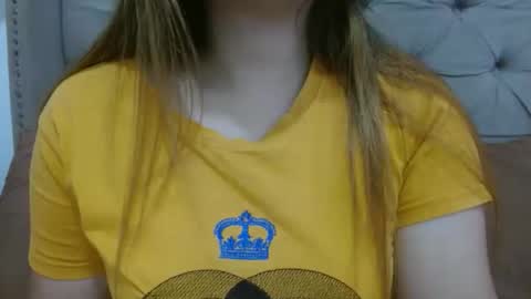 Snapshot of nerdypinaypie chatting on December 2025 01:03:01 AM nerdypinaypie online show from December 2025 01:03:01 AM