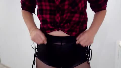 Crystal New online show from November 2025 08:50:01 AM