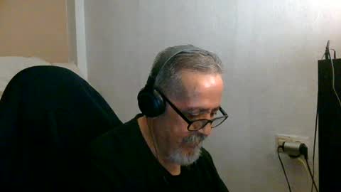 neron401 online show from June 2026 12:35:01 AM