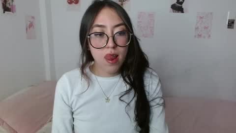 Snapshot of nessaa_ chatting on July 2026 03:23:01 AM Nessa online show from July 2026 03:23:01 AM