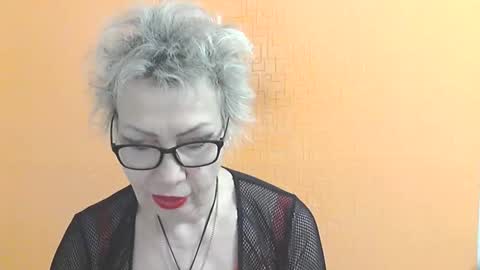 NessyJenixs online show from February 2026 03:19:01 PM