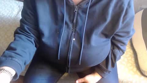 Lilly  online show from October 2025 09:43:02 AM