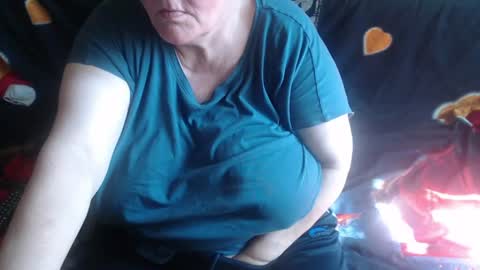 Snapshot of new_milf chatting on June 2026 07:36:02 AM Lilly online show from June 2026 07:36:02 AM
