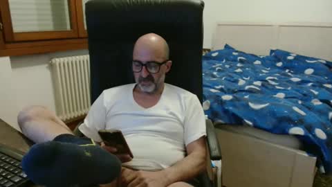 simi online show from April 2026 06:35:01 PM