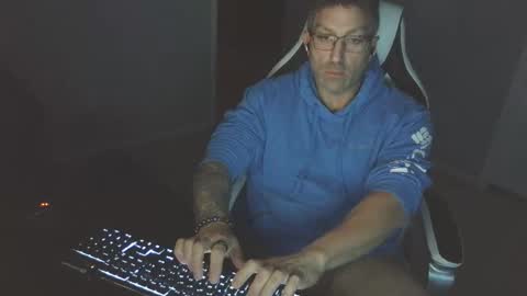 newevo online show from November 2025 12:24:02 AM