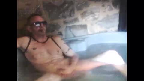 Snapshot of newfun11 chatting on November 2025 03:50:01 PM newfun11 online show from November 2025 03:50:01 PM