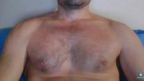 Snapshot of newtyguy90 chatting on January 2025 06:33:01 AM newtyguy90 online show from January 2025 06:33:01 AM