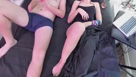 Snapshot of newvay chatting on January 2026 03:06:01 PM CrownChaos online show from January 2026 03:06:01 PM