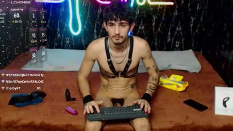 Snapshot of nextboywell1 chatting on December 2025 07:53:02 PM Yeison online show from December 2025 07:53:02 PM