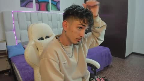 Yeison online show from April 2026 03:07:01 AM