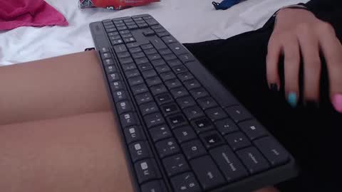 Snapshot of nextdoor_fantasy chatting on January 2025 06:54:01 AM nextdoor_fantasy online show from January 2025 06:54:01 AM