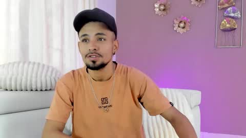 Snapshot of neyder_sanz chatting on February 2026 12:23:01 PM NEYDER online show from February 2026 12:23:01 PM