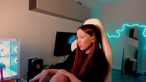 Mina online show from April 2026 06:40:02 AM