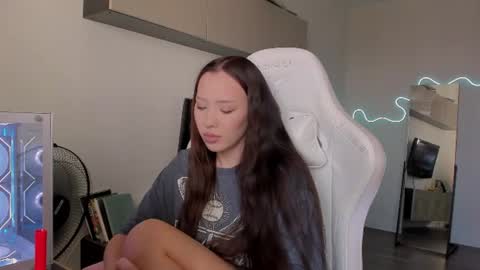 Mina online show from August 2026 06:16:02 AM