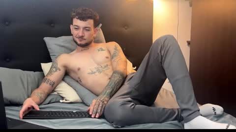 Snapshot of neythancopper chatting on January 2026 12:56:01 AM neythancopper online show from January 2026 12:56:01 AM