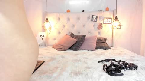 Snapshot of nezukokamado1_ chatting on November 2025 01:33:01 PM Milena online show from November 2025 01:33:01 PM