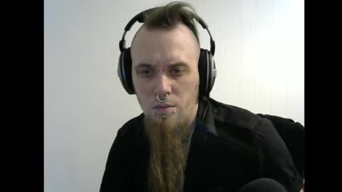 Snapshot of nezvers chatting on February 2025 01:02:02 AM YouPick online show from February 2025 01:02:02 AM