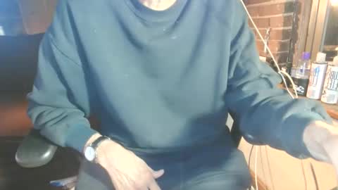 Snapshot of nfgwholoves2cum chatting on October 2025 11:32:02 PM NFG Nice Friendly Guy Dick online show from October 2025 11:32:02 PM