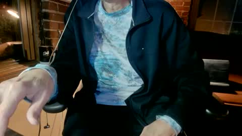 Snapshot of nfgwholoves2cum chatting on November 2025 11:14:01 PM NFG Nice Friendly Guy Dick online show from November 2025 11:14:01 PM