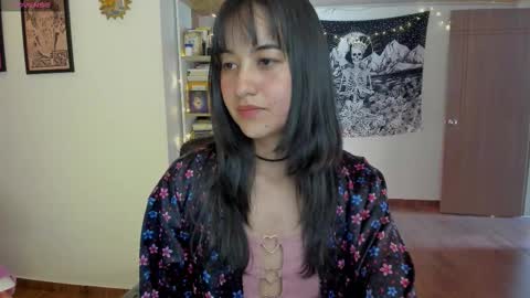 Snapshot of nia_blaze chatting on September 2025 07:06:02 PM Nia online show from September 2025 07:06:02 PM